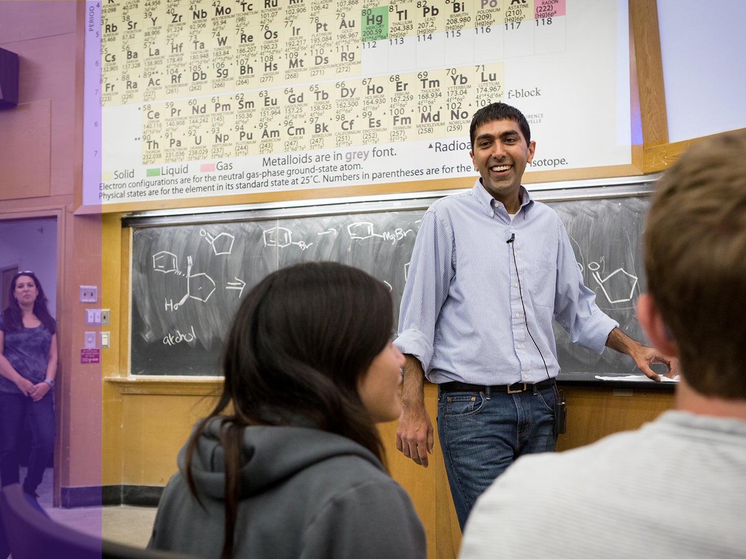 Students enjoy one of Professor Neil Garg’s lectures on organic chemistry.