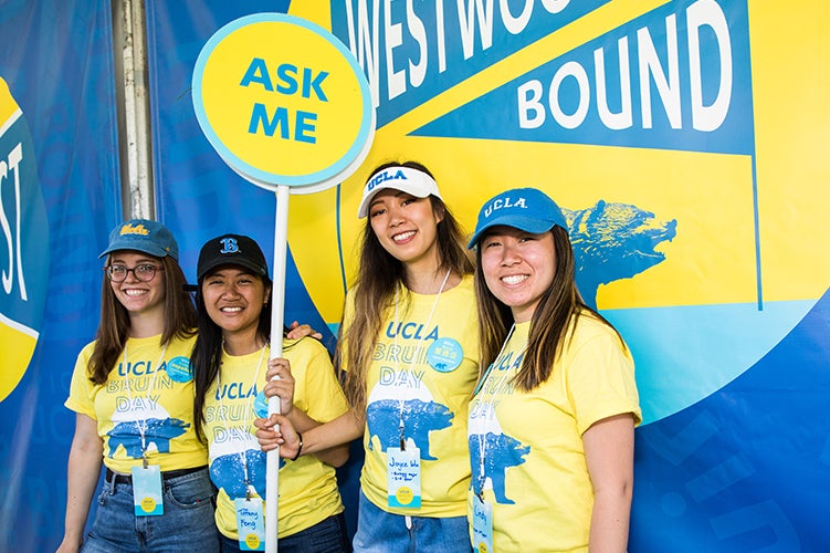 UCLA students help out by answering questions at a Bruin Bound event.