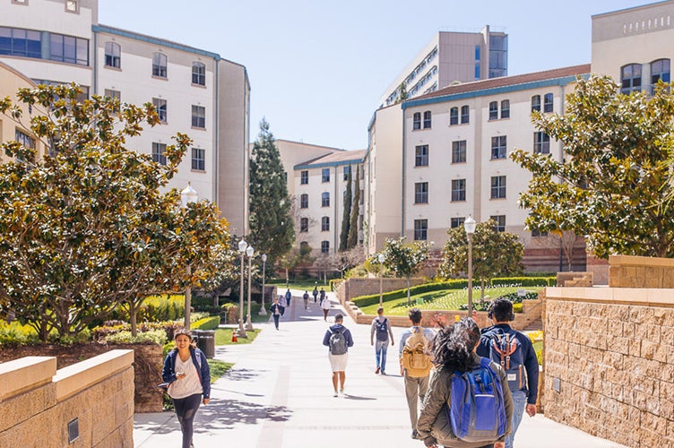 how long are ucla campus tours