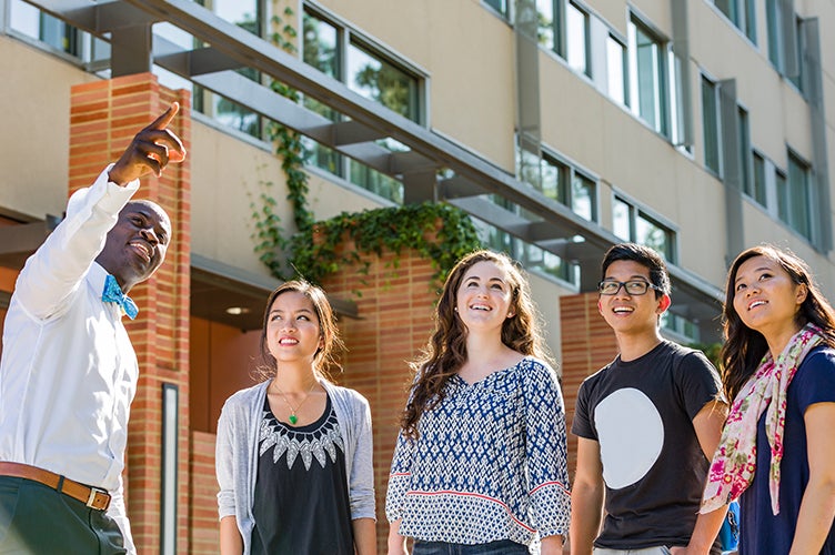 ucla admissions tours