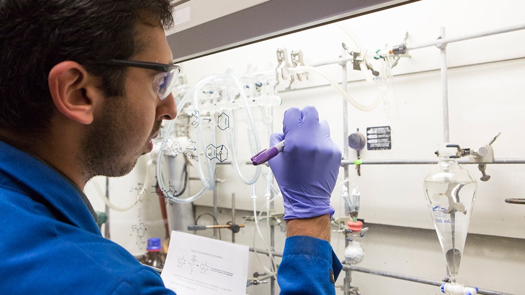 A student works in the lab of Neil Garg’s organic chemistry class, one of the most popular classes on campus.